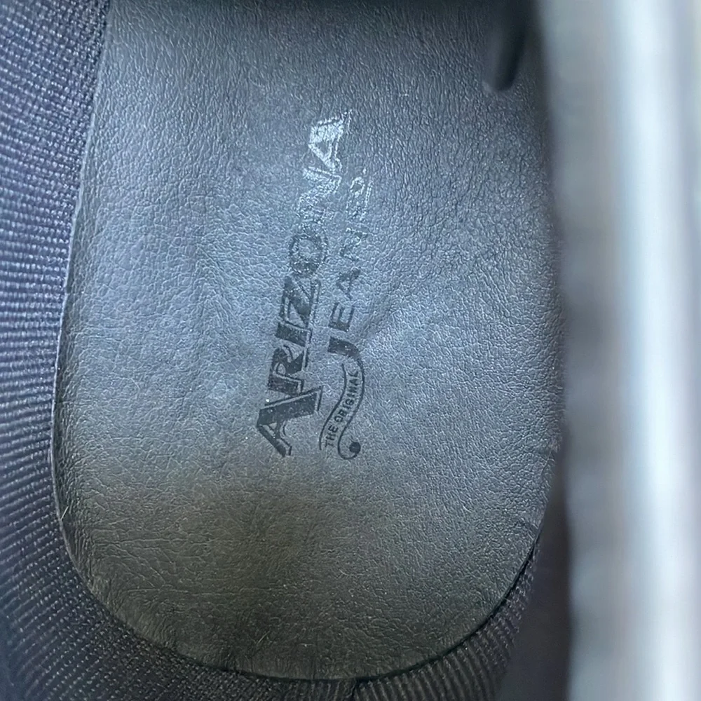 Arizona Dutton Lace-up Chukka Boots